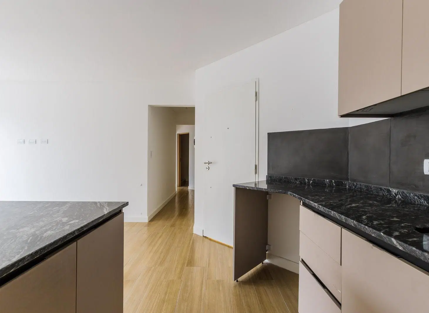 VENTA - DEPARTAMENTO DOS DORMITORIOS CON PATIO - PICHINCHA 3