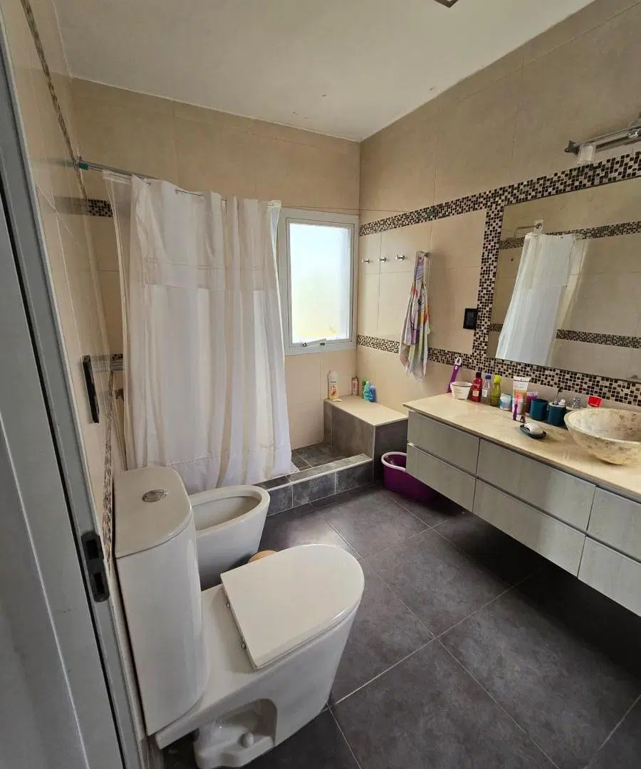 VENTA - CASA DE 3 DORMITORIOS CON COCHERA DOBLE - TIERRA DE SUEÑOS III, ROLDAN, SANTA FE. 4