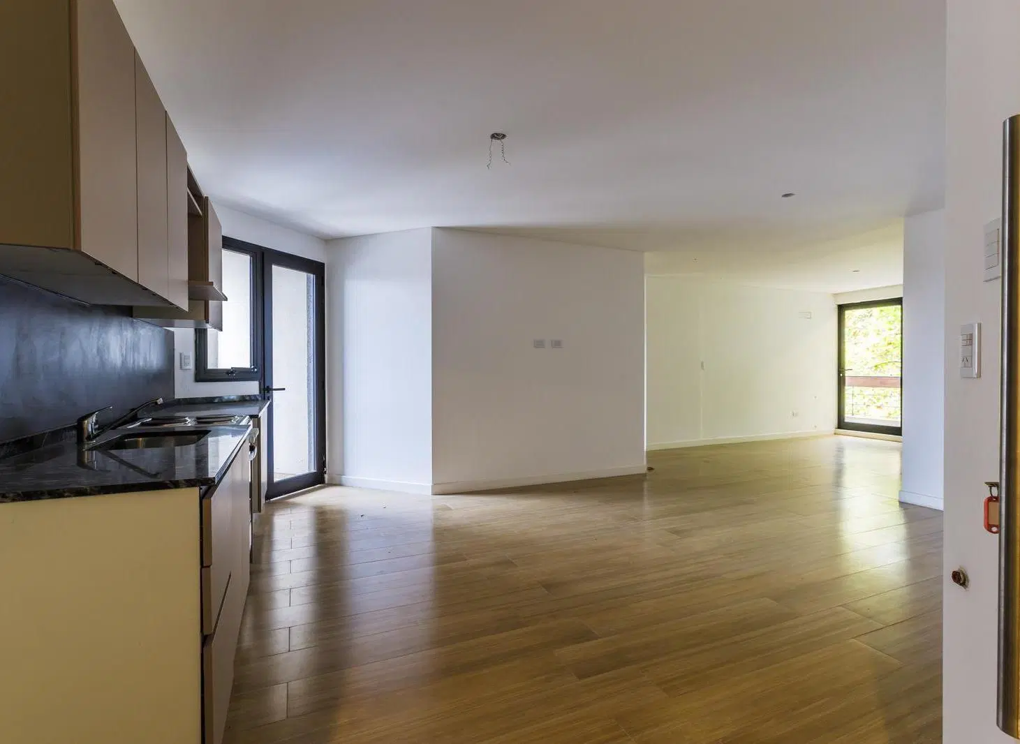 VENTA - DEPARTAMENTO DOS DORMITORIOS CON DOBLE BALCON, TERRAZA EXLUSIVA Y AMENITIES  - PICHINCHA 3