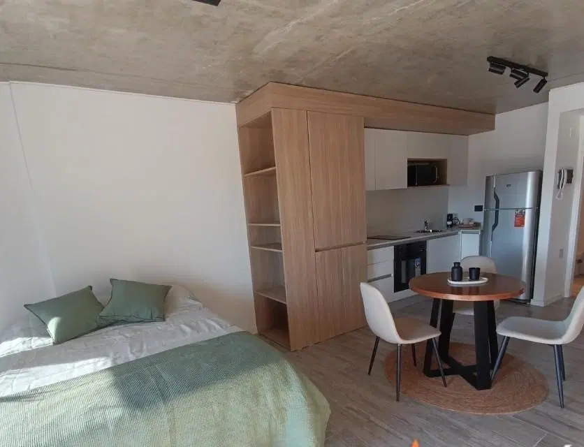 VENTA - DEPARTAMENTO MONOAMBIENTE - PICHINCHA 3