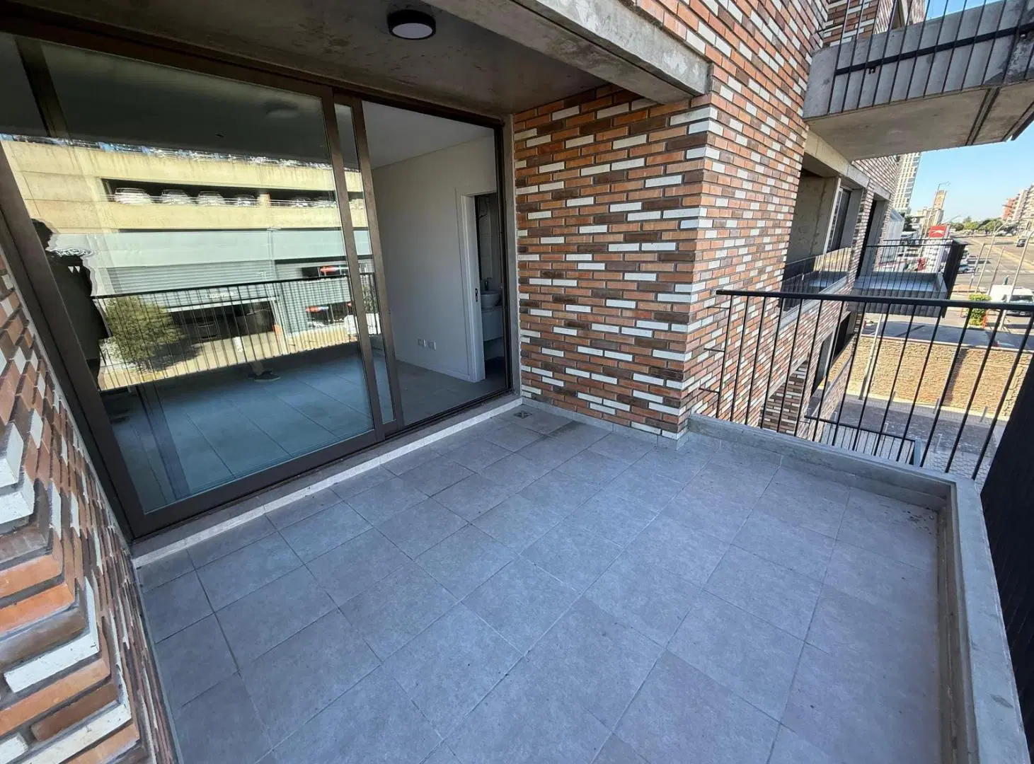 EN VENTA - DEPARTAMENTOS DE 2 Y 3 DORMITORIOS CALIDAD FUNDAR - CONDOMINIOS ANA. 8