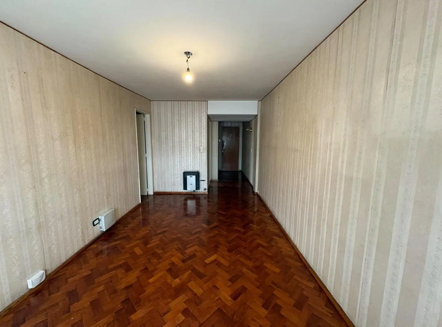 EN VENTA - DEPARTAMENTO 2 DORMITORIOS - CENTRO 1