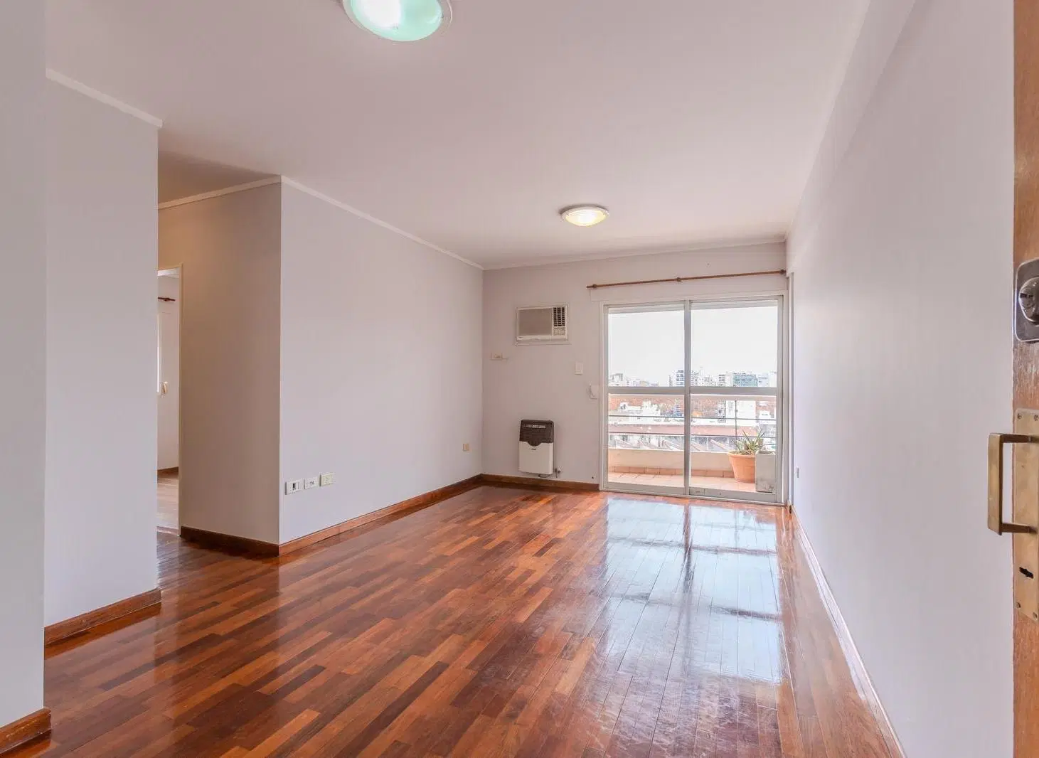 VENTA-DEPARTAMENTO DE DOS DORMITORIOS CON COCHERA INCLUIDA Y AMENITIES-BARRIO LOURDES 1