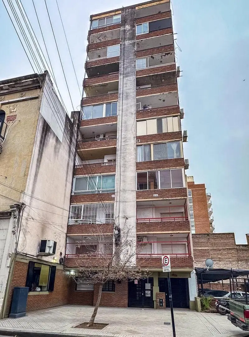 VENTA - DEPARTAMENTO 1 DORMITORIO CON BALCON - BARRIO CENTRO 2