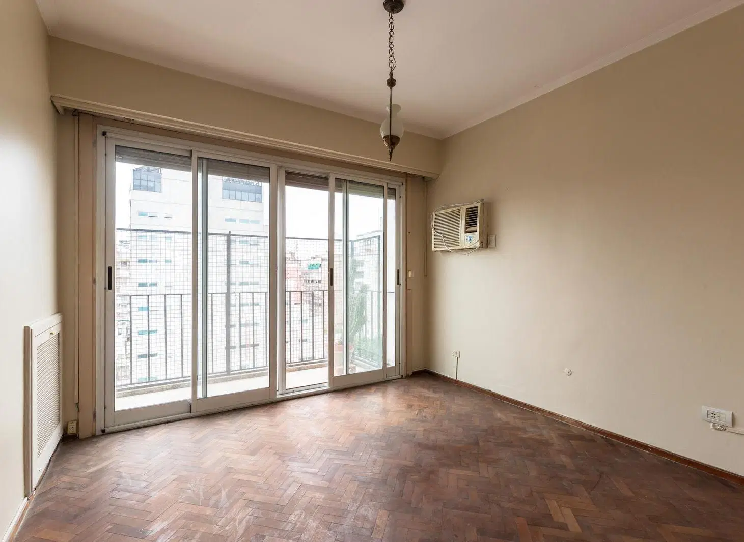 EN VENTA - DEPARTAMENTO PISO EXCLUSIVO EN VENTA 3 DORMITORIOS - CENTRO 4