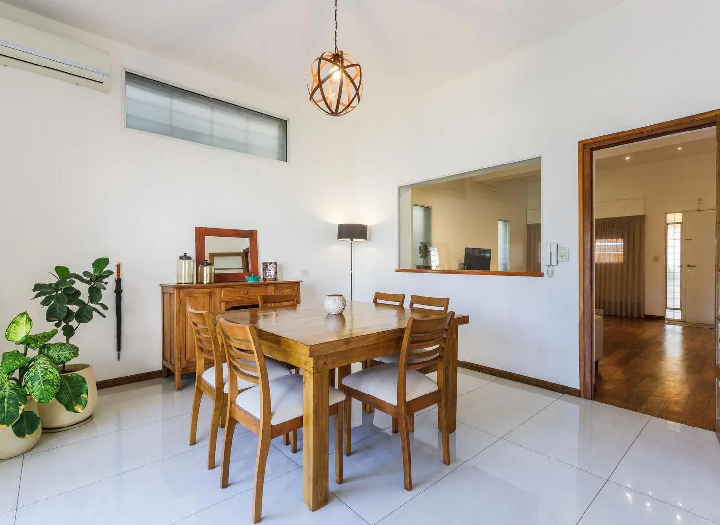 EN VENTA - CASA AL FRENTE 3 DORMITORIOS CON JARDIN Y PISCINA - ALBERDI, ROSARIO. 3