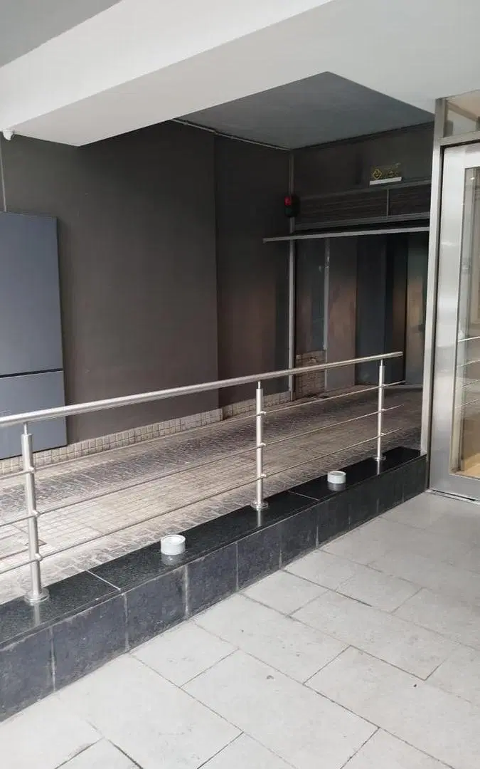 VENTA - COCHERA - BARRIO CENTRO 5