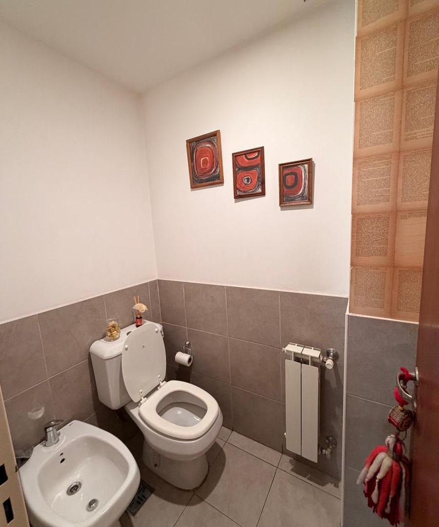 EN VENTA- DEPARTAMENTO DE 2 DORMITORIOS CON AMENITIES Y COCHERA- NUESTRA SEÑORA DE LOURDES, ROSARIO