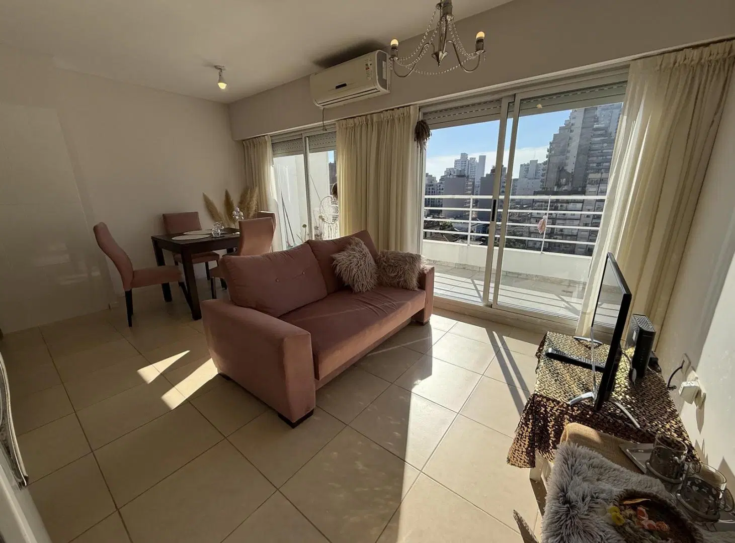 EN VENTA - DEPARTAMENTO DE 1 DORMITORIO - CENTRO RIO 3