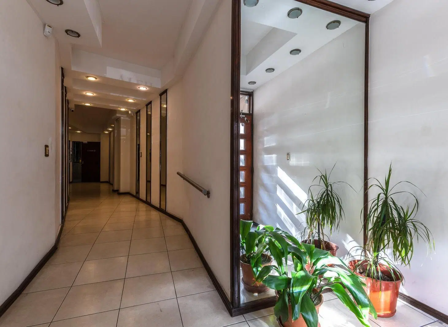 VENTA - DEPARTAMENTO 2 DORMITORIOS COMODÍN Y COCHERA VISTA AL RÍO - CENTRO 5