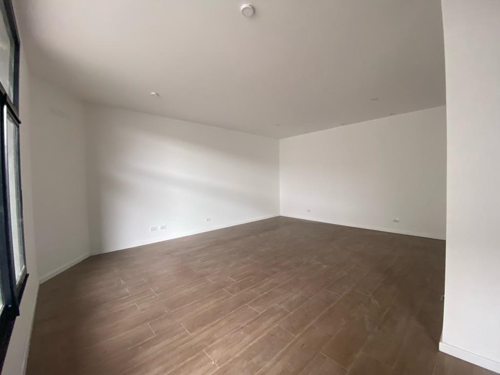 Foto de EN VENTA- CASA DE PASILLO 3 DORMITORIOS CON PATIO - ROQUE SAENZ PEÑA, imagen 5