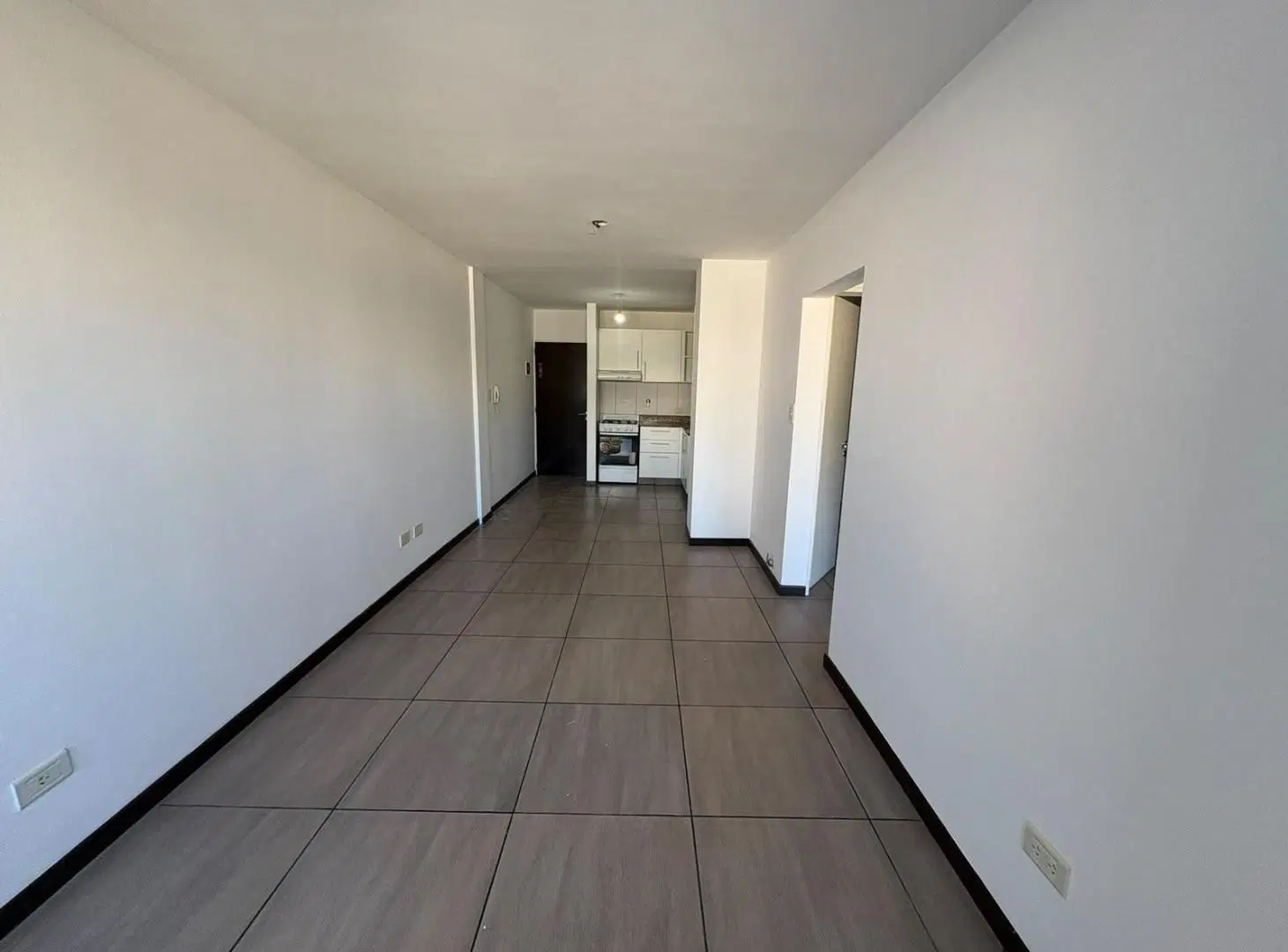 ALQUILER - DEPARTAMENTO DE UN DORMITORIO CON BALCON - LOURDES 5