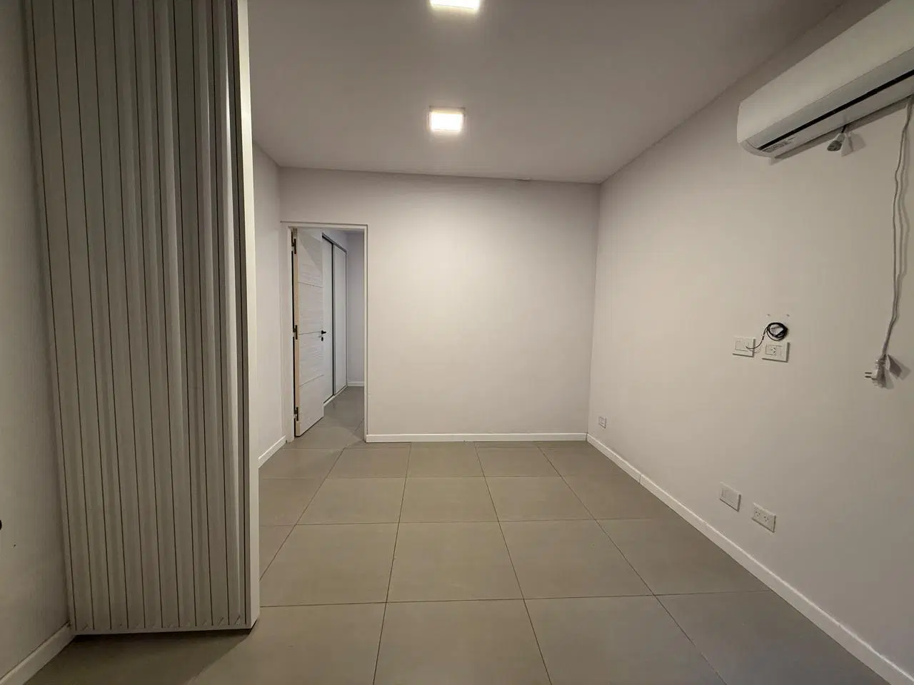 EN VENTA - DEPARTAMENTO MONOAMBIENTE DIVIDIDO - BARRIO CENTRO 5