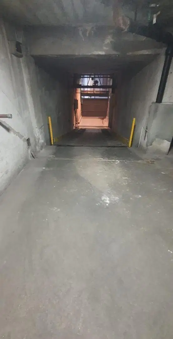 EN VENTA - COCHERA - BARRIO CENTRO 3