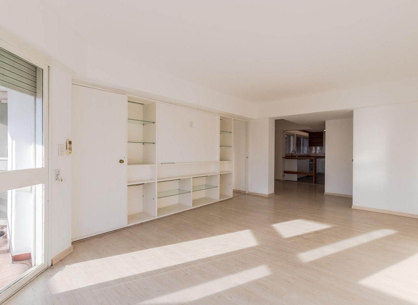 Foto de EN VENTA- DEPARTAMENTO DE DOS DORMITORIOS CON BALCON- ZONA CENTRO, imagen 3
