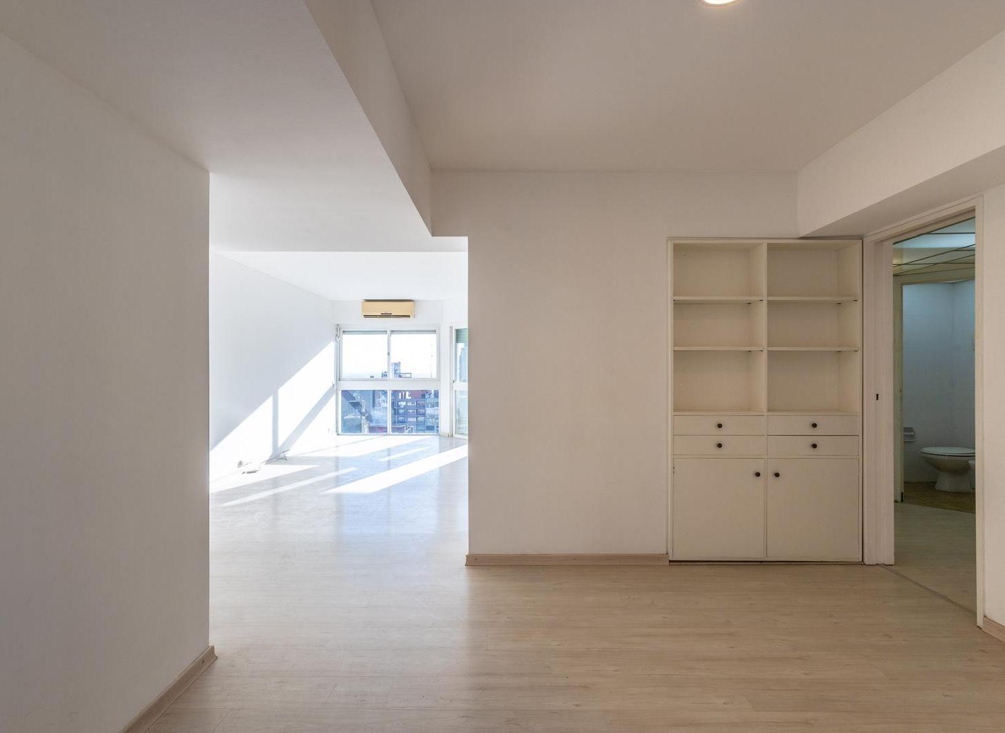 Foto de EN VENTA- DEPARTAMENTO DE DOS DORMITORIOS CON BALCON- ZONA CENTRO, imagen 2