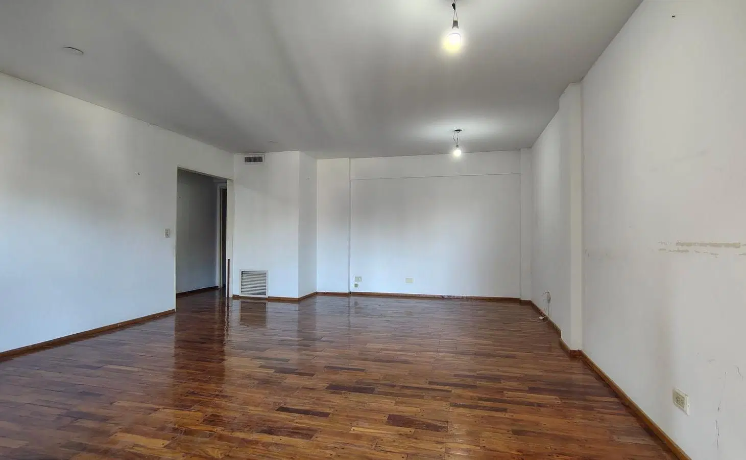 VENTA - DEPARTAMENTO TRES DORMITORIOS - COCHERA - ZONA CENTRO RÍO 1