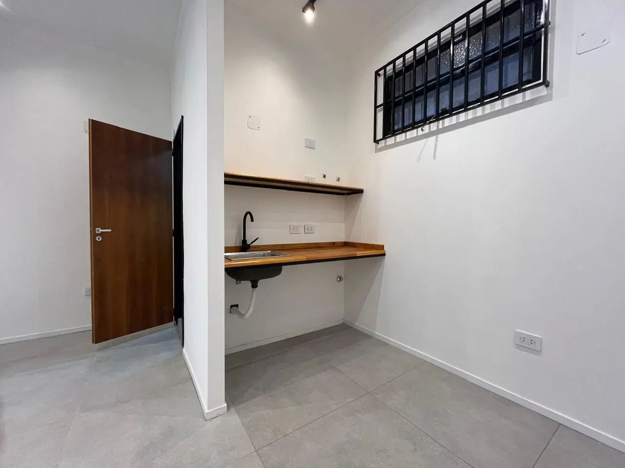 EN VENTA - LOCAL COMERCIAL - CENTRO ROSARIO 5