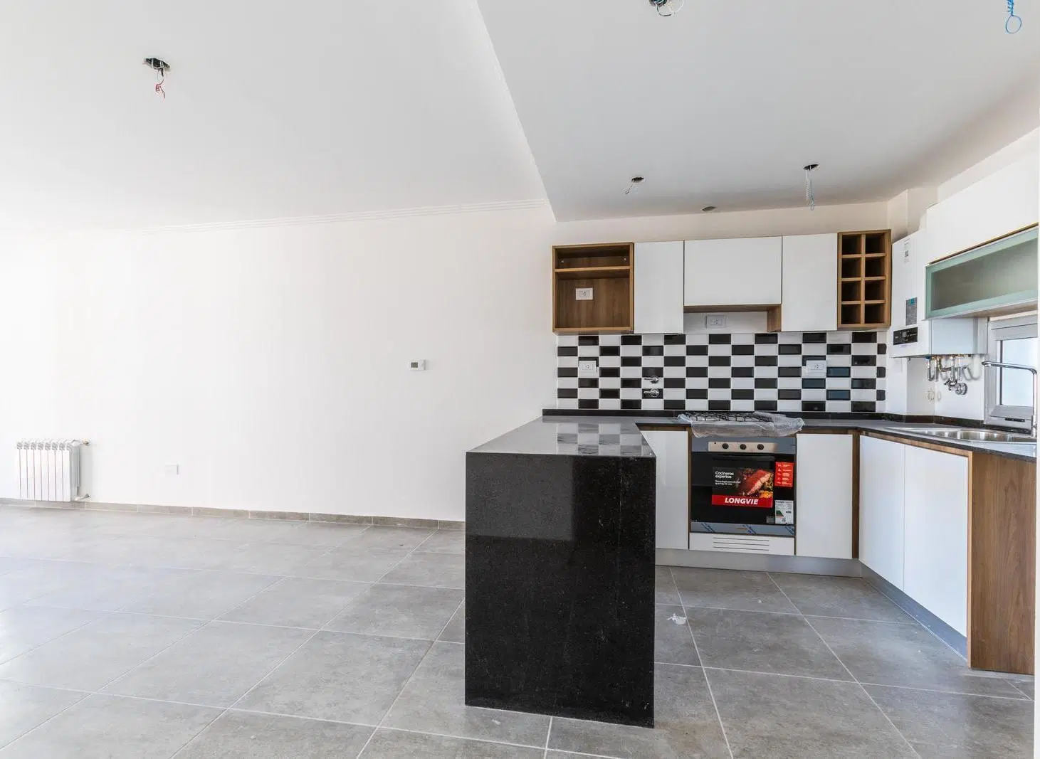 EN VENTA - DEPARTAMENTO 3 DORMITORIOS CON COCHERA Y AMENITIES- CENTRO 8