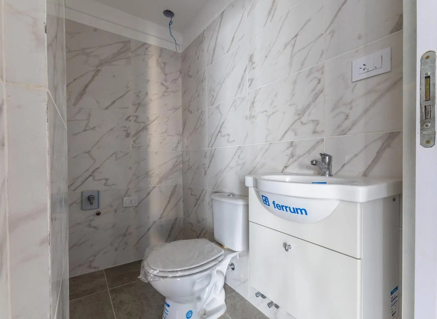 EN VENTA - DEPARTAMENTO 3 DORMITORIOS CON COCHERA Y AMENITIES- CENTRO 5