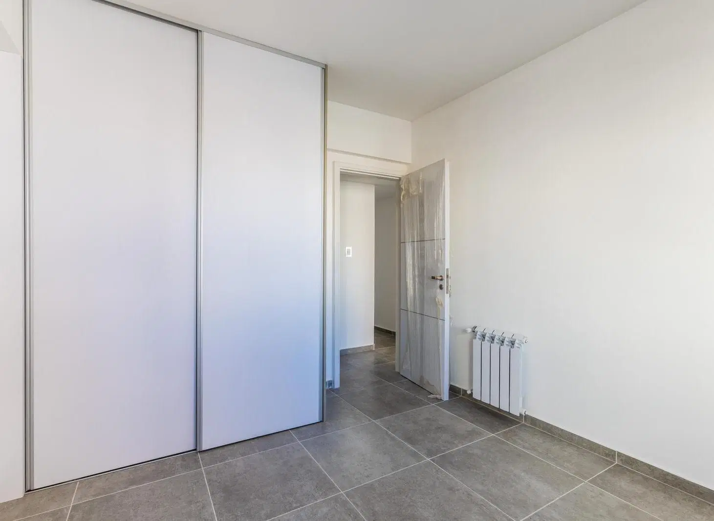 EN VENTA - DEPARTAMENTO 3 DORMITORIOS CON COCHERA Y AMENITIES- CENTRO 3