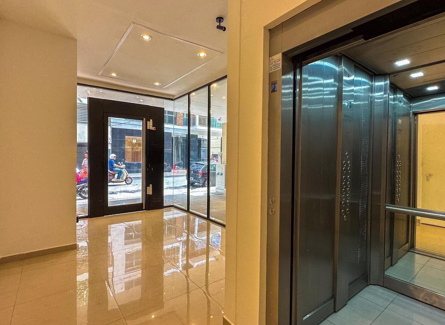 Foto de MONOAMBIENTE EN VENTA BARRIO MARTIN, imagen 4