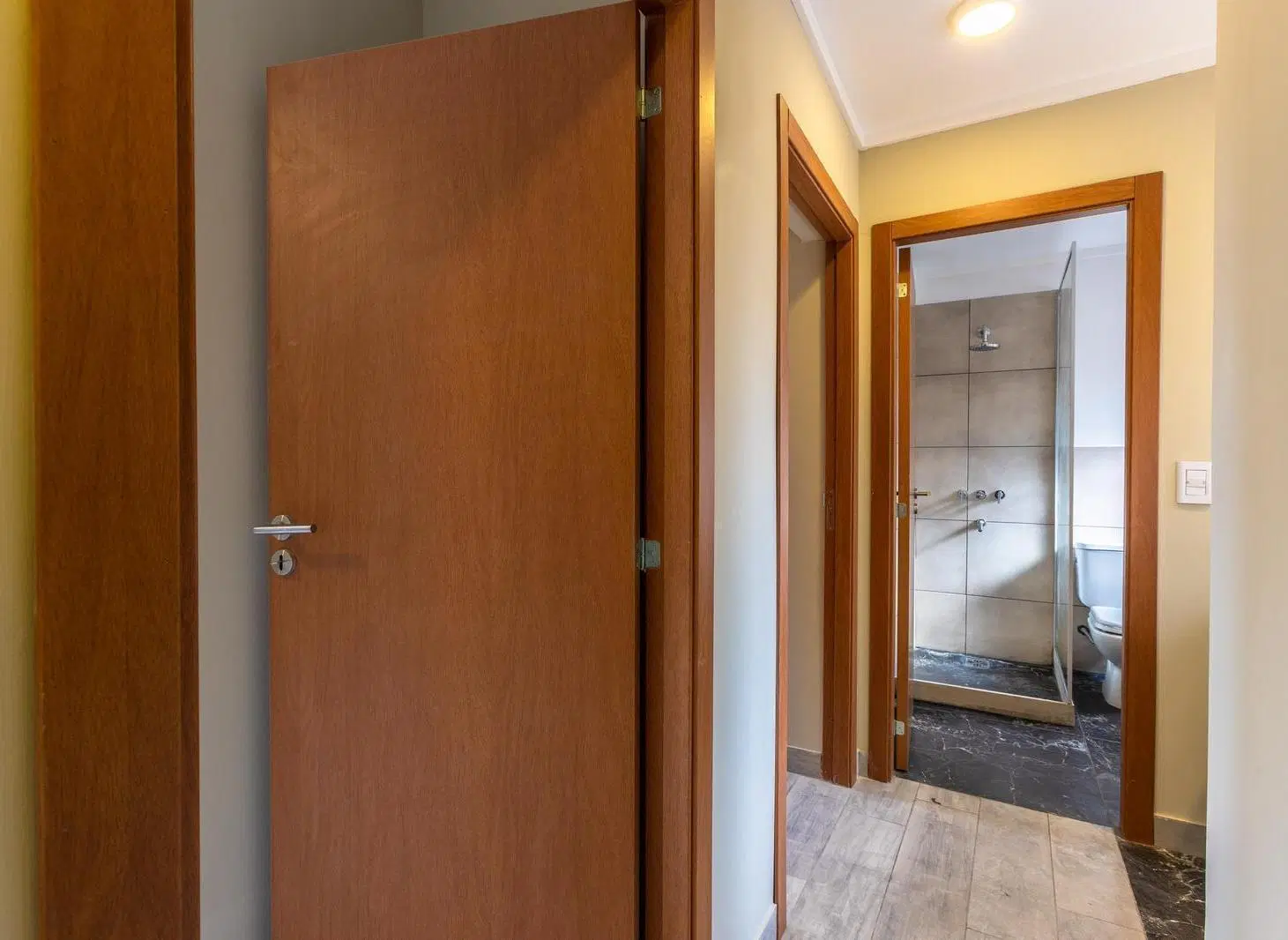 VENTA - CASA DOS DORMITORIOS CON PATIO TODOS LOS SERVICIOS - LOS SOLARES, FUNES 8