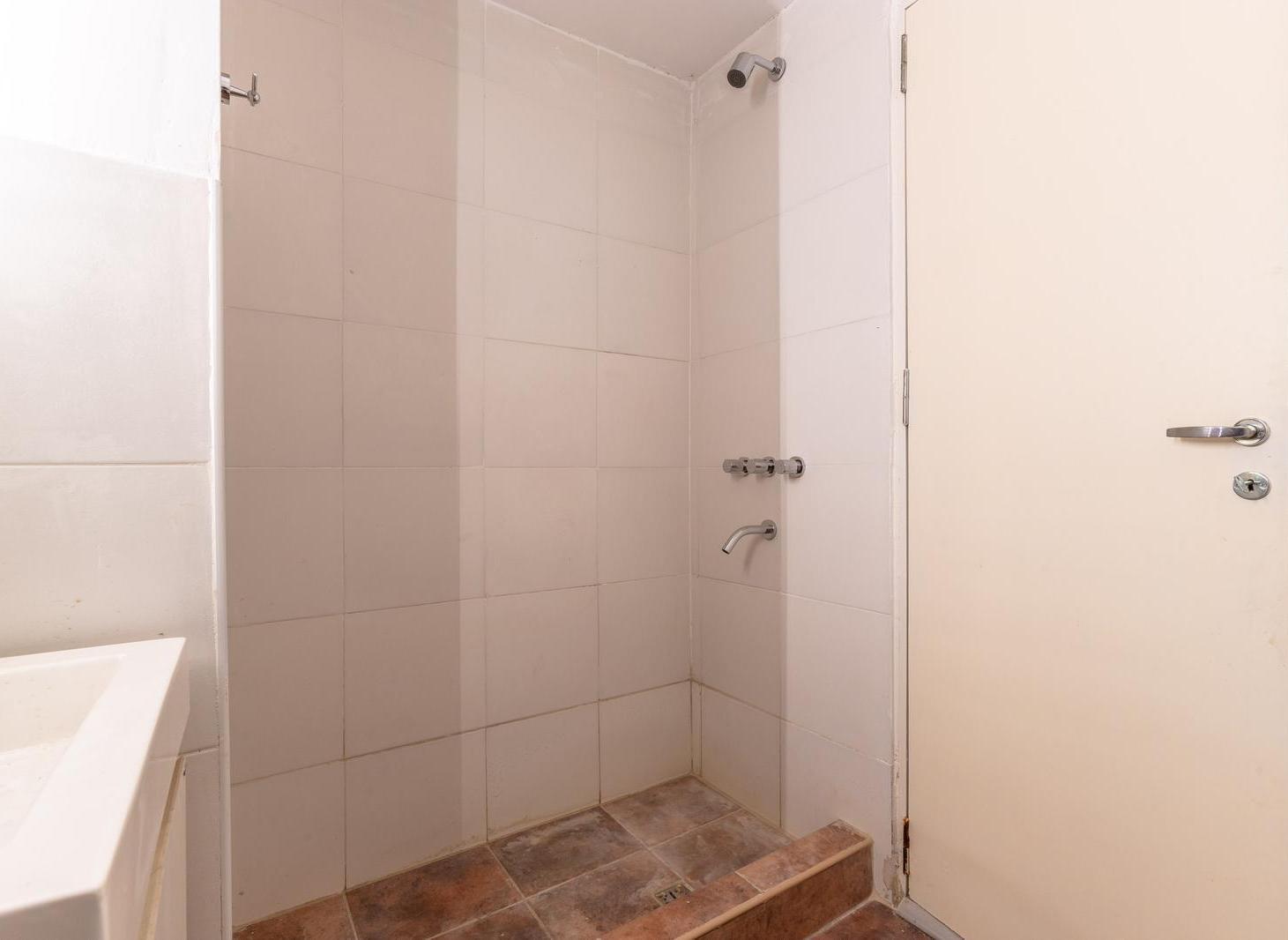 Foto de VENTA - DEPARTAMENTO UN DORMITORIO CON PATIO - BARRIO MARTIN, imagen 1