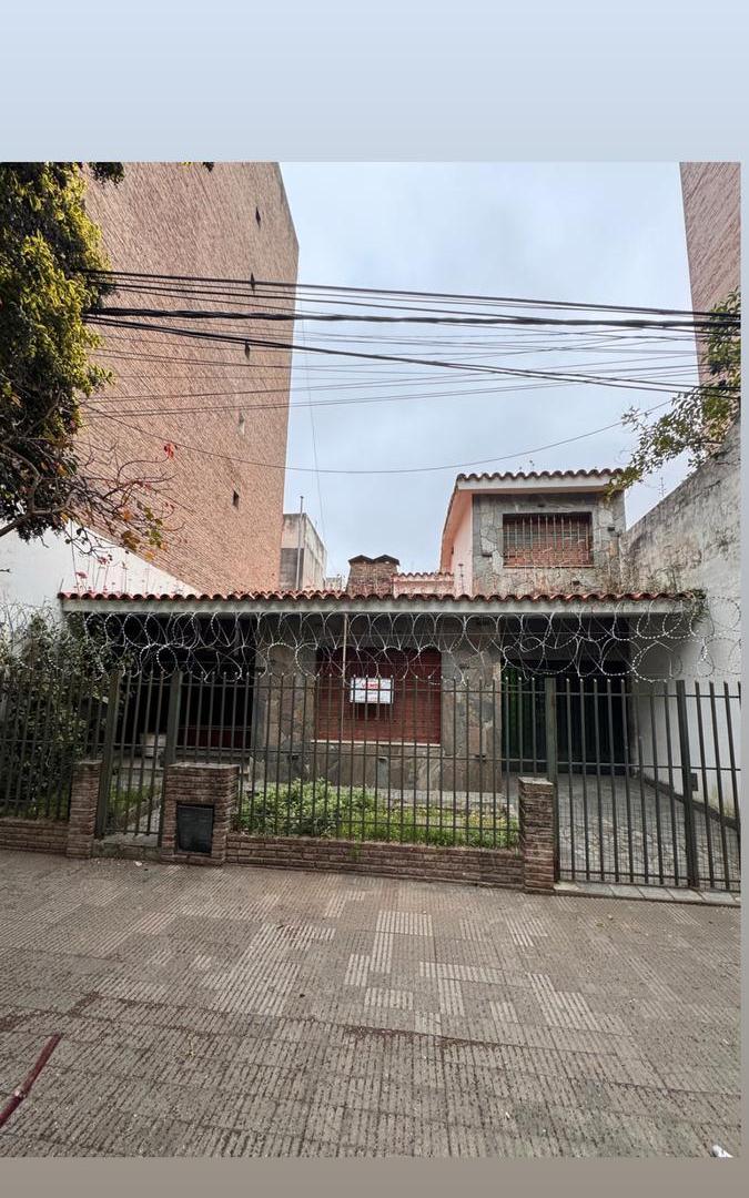 Foto de VENTA - TERRENO PARA CONSTRUCTORA - Barrio LOURDES, imagen 1