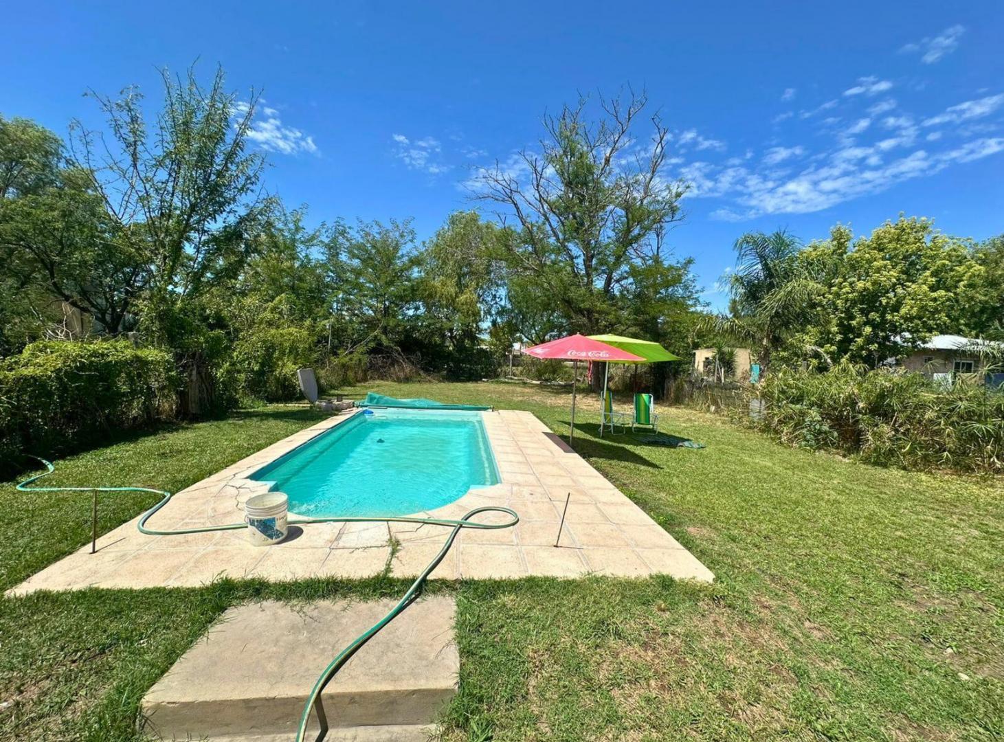 Foto de VENTA - CASA 2 DORMITORIOS PATIO, PILETA Y COCHERA - SAN LORENZO, imagen 3