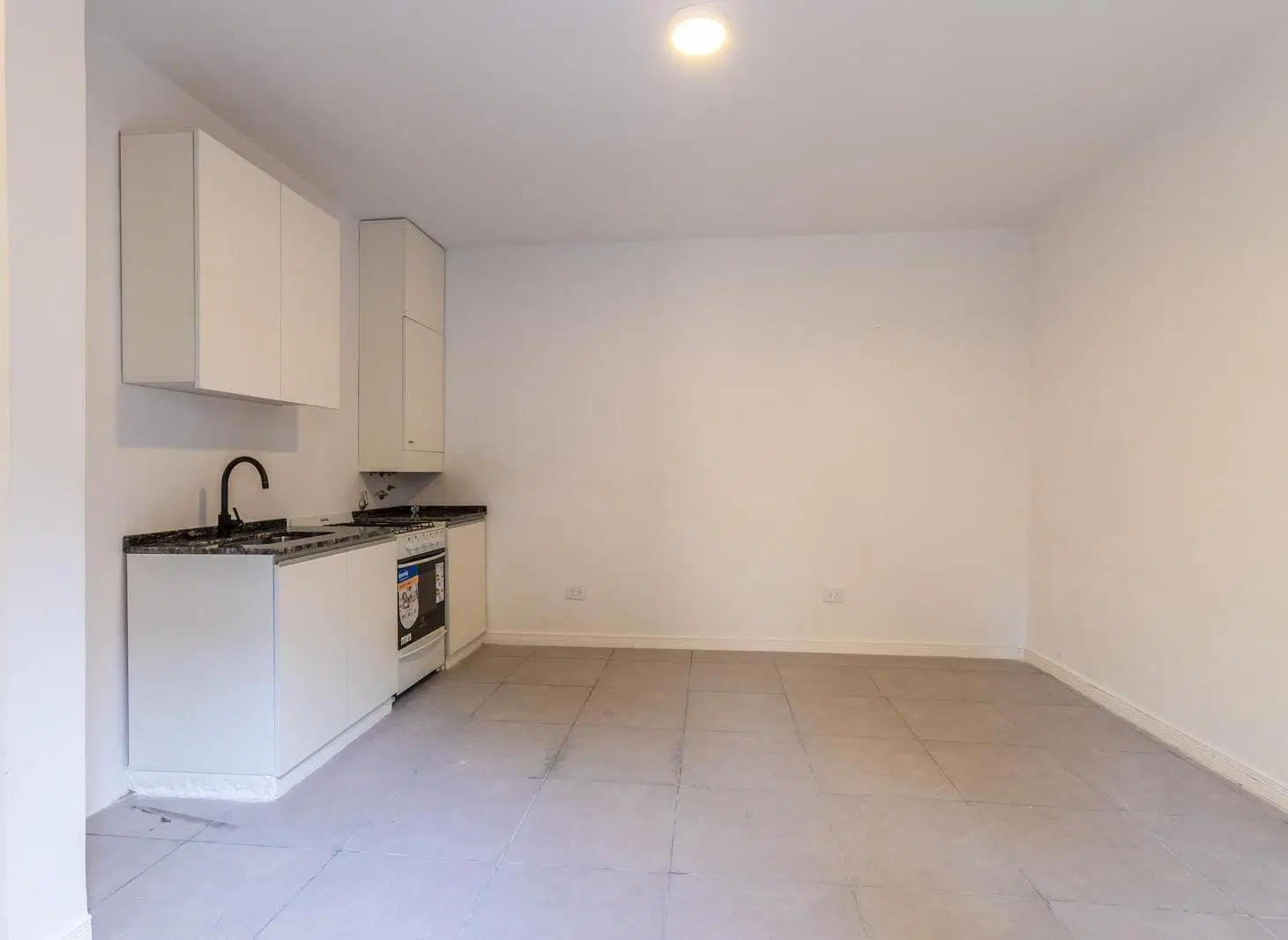VENTA - CASA EN PH DOS DORMITORIOS CON PATIO Y TERRAZA - BARRIO ECHESORTU 1