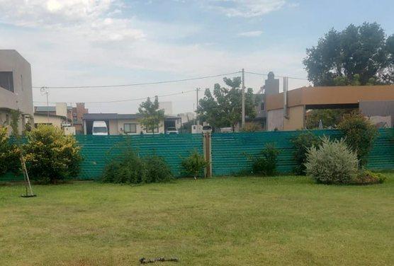 Foto de VENTA- TERRENO EN BARRIO CERRADO Y PARQUIZADO - LAS CASUARINAS., imagen 2