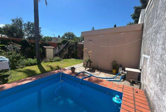 Foto de VENTA CASA 3 DORMITORIOS BAIGORRIA APTA CREDITO LADO RIO CON PILETA, imagen 3