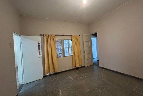 Foto de VENTA CASA AL FRENTE CON DEPARTAMENTO INTERNO, imagen 4