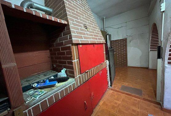 Foto de VENTA CASA 2 HABITACIONES A REFACCIONAR, CON LOCAL COMERCIAL- BARRIO LUDUEÑA, imagen 5