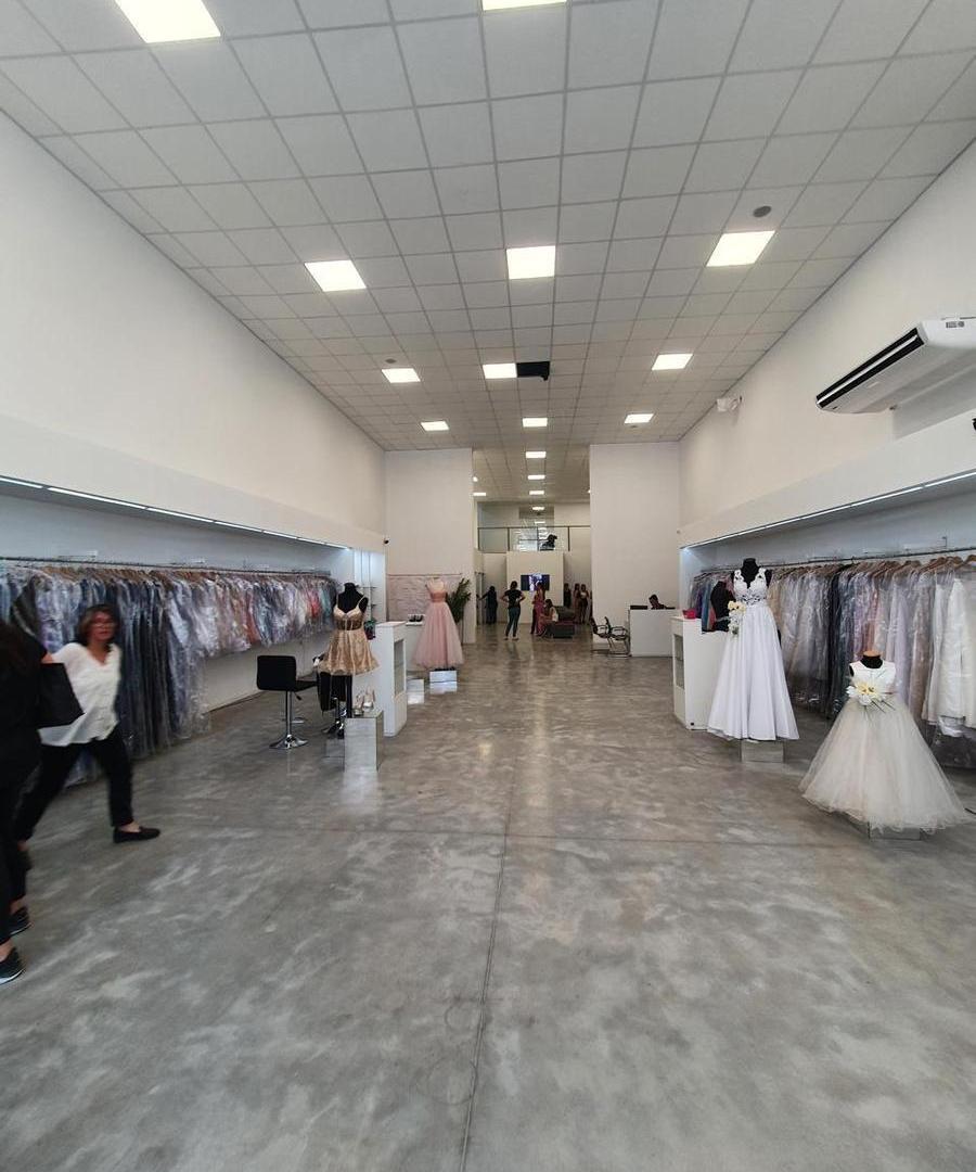 Foto de ALQUILER - LOCAL COMERCIAL - BARRIO CENTRO, imagen 3