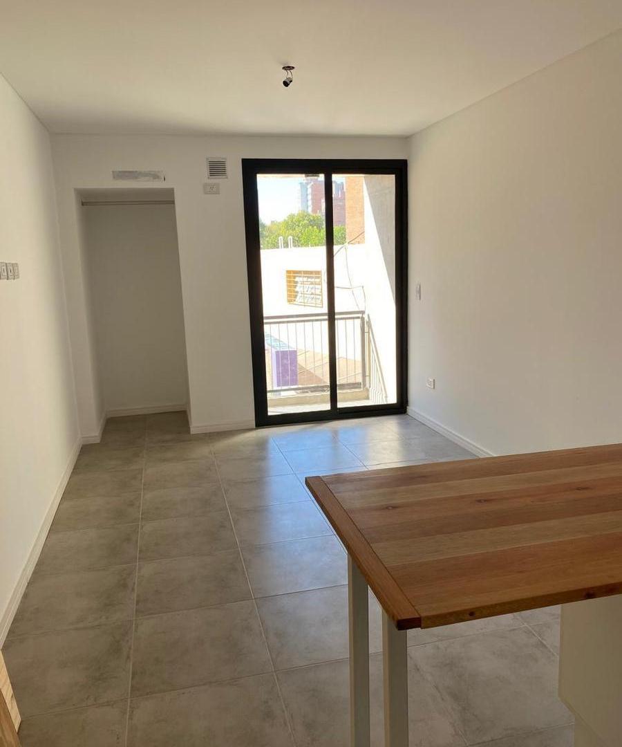 Foto de MONOAMBIENTE EN VENTA/ALQUILER - LOURDES, imagen 3