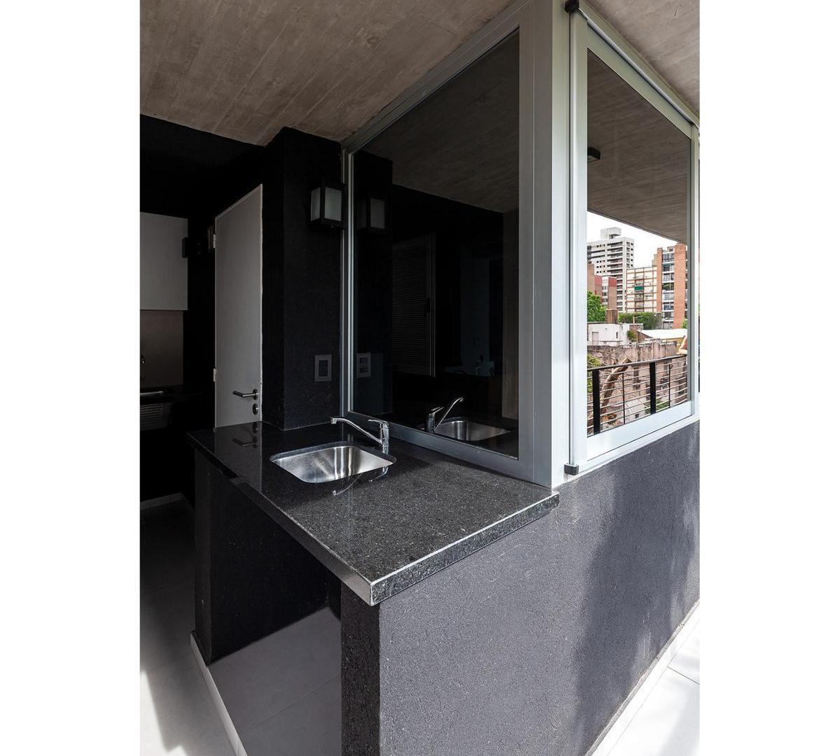 Foto de VENTA DEPARTAMENTO EXCLUSIVO DE 3 DORMITORIOS EN ¨ZONA RIO¨ CON DOS, imagen 2