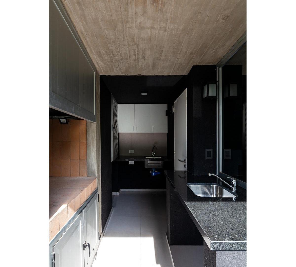 Foto de VENTA DEPARTAMENTO EXCLUSIVO DE 3 DORMITORIOS EN ¨ZONA RIO¨ CON DOS, imagen 4