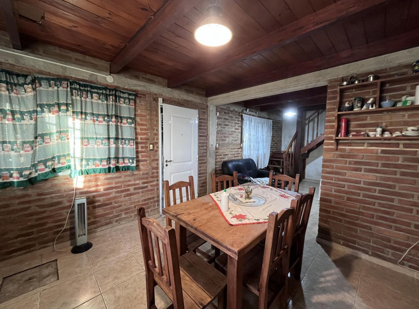 Foto de EN VENTA - TERRENO CON DOS CASAS, PILETA Y PARRILLERO - COUNTRY 16, imagen 4
