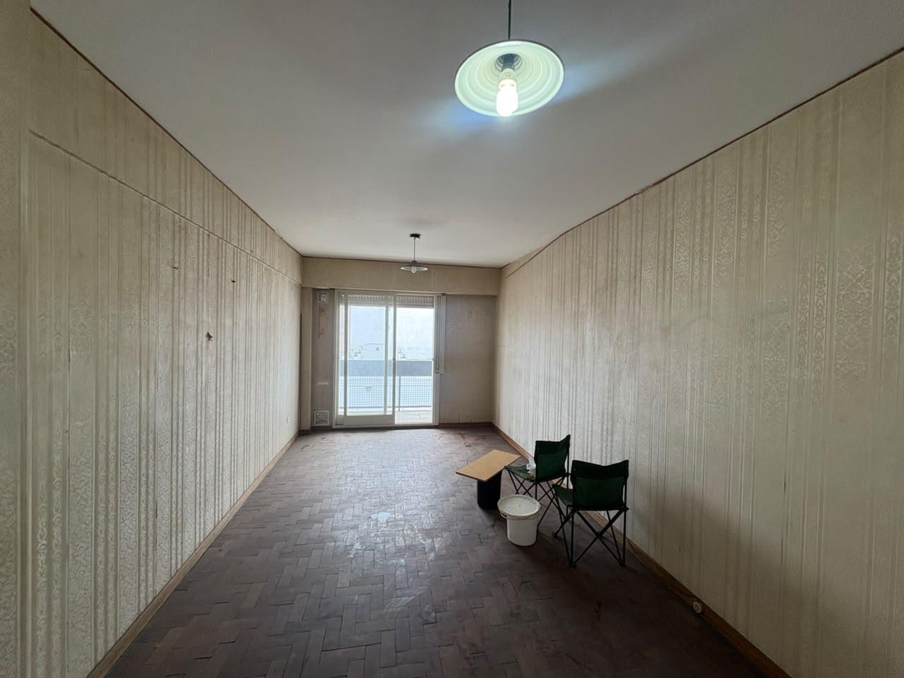 Foto de EN VENTA - DEPARTAMENTO DE 2 DORMITORIOS - CENTRO, imagen 1