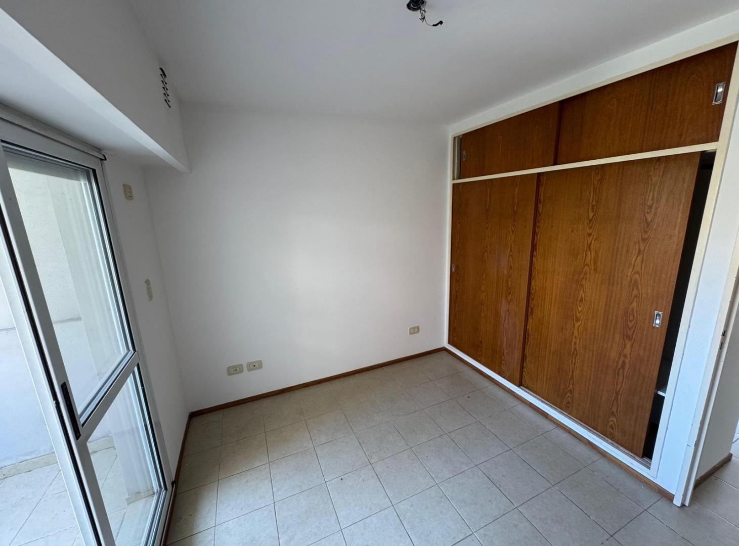 Foto de VENTA - DEPARTAMENTO 1 DORMITORIO APTO CREDITO - BARRIO CENTRO, imagen 5