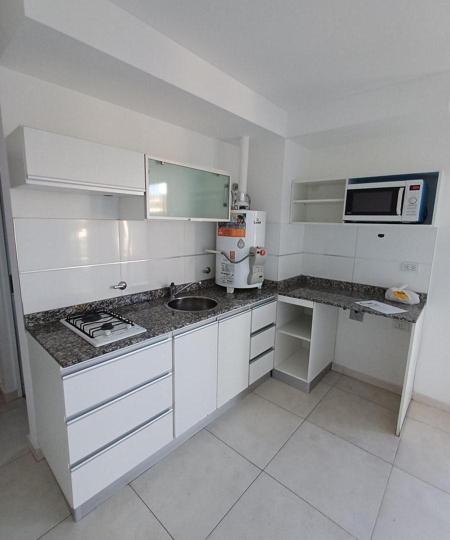 Foto de VENTA - DEPARTAMENTO 1 DORMITORIO CON TERRAZA EXCLUSIVA APTO CREDITO, imagen 3