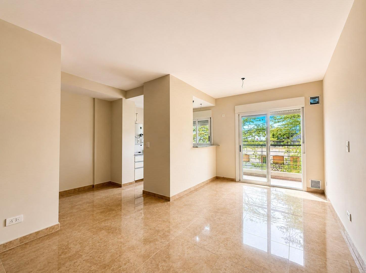 Foto de EN VENTA – MONOAMBIENTE A ESTRENAR CON BALCON AL FRENTE – BELLA VISTA, imagen 3