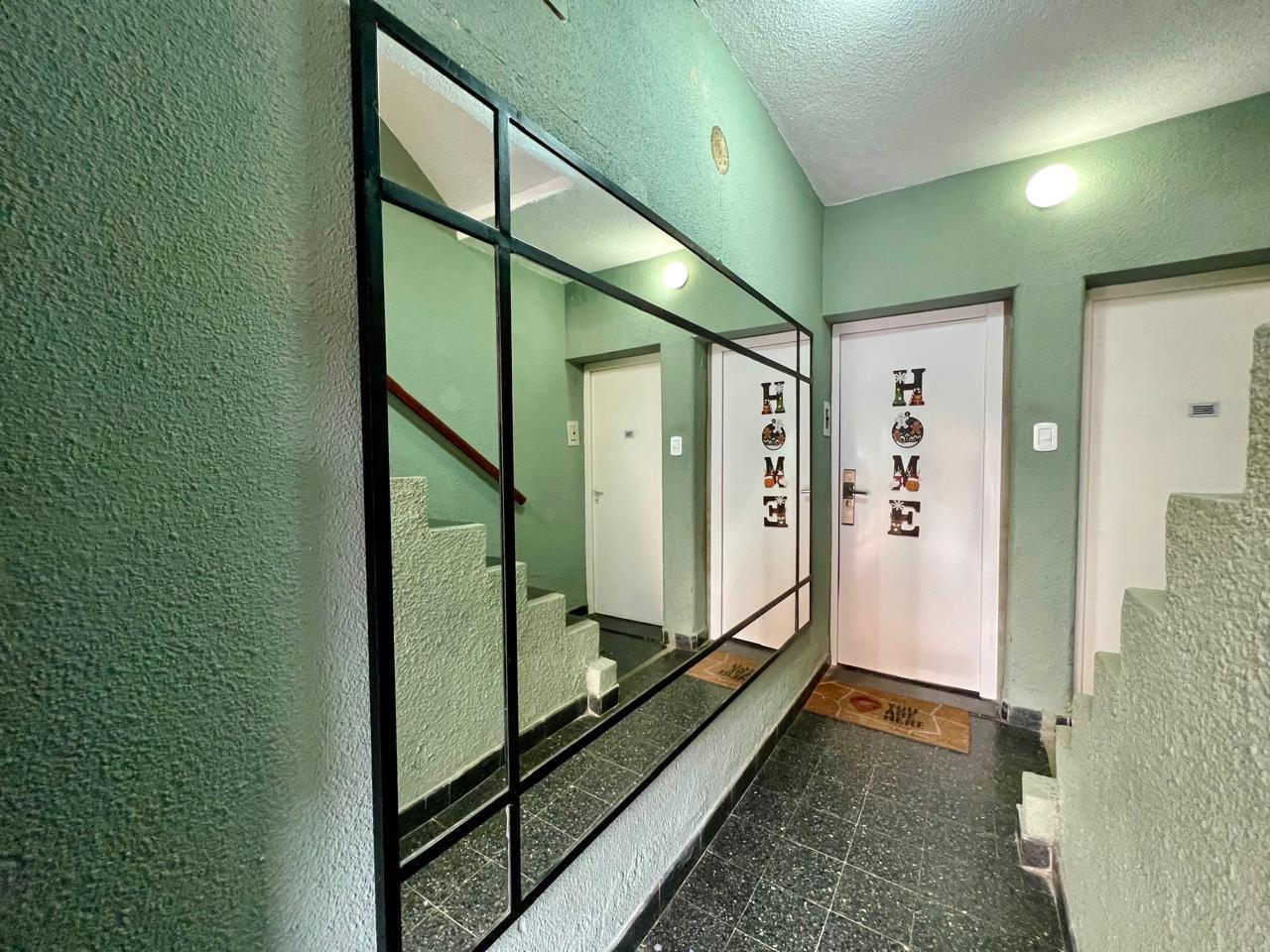 Foto de Venta - Departamento de 2 dormitorios en Martin, Rosario, imagen 2