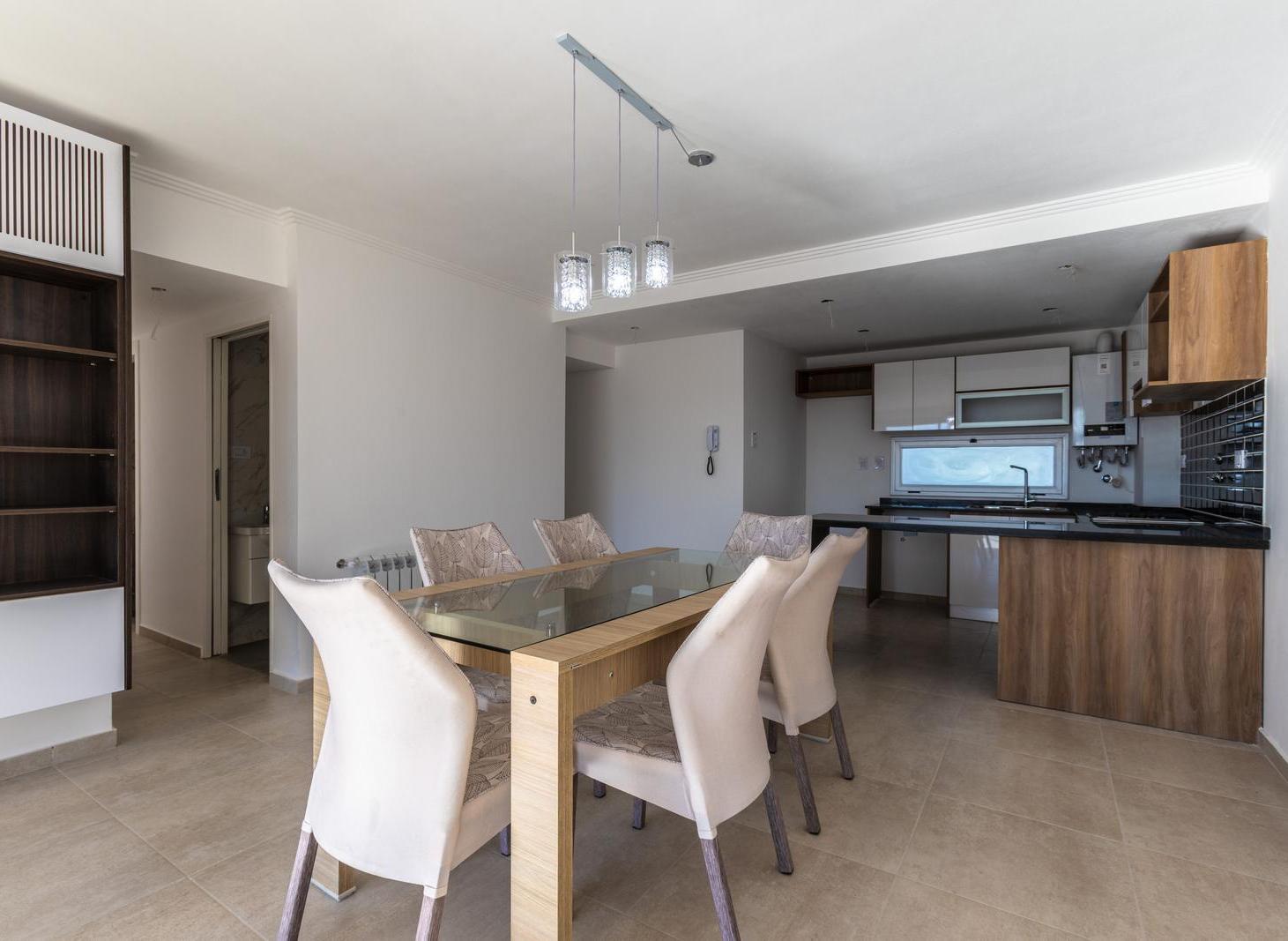 Foto de EN VENTA - DEPARTAMENTO 3 DORMITORIOS CON COCHERA Y TERRAZA, imagen 1