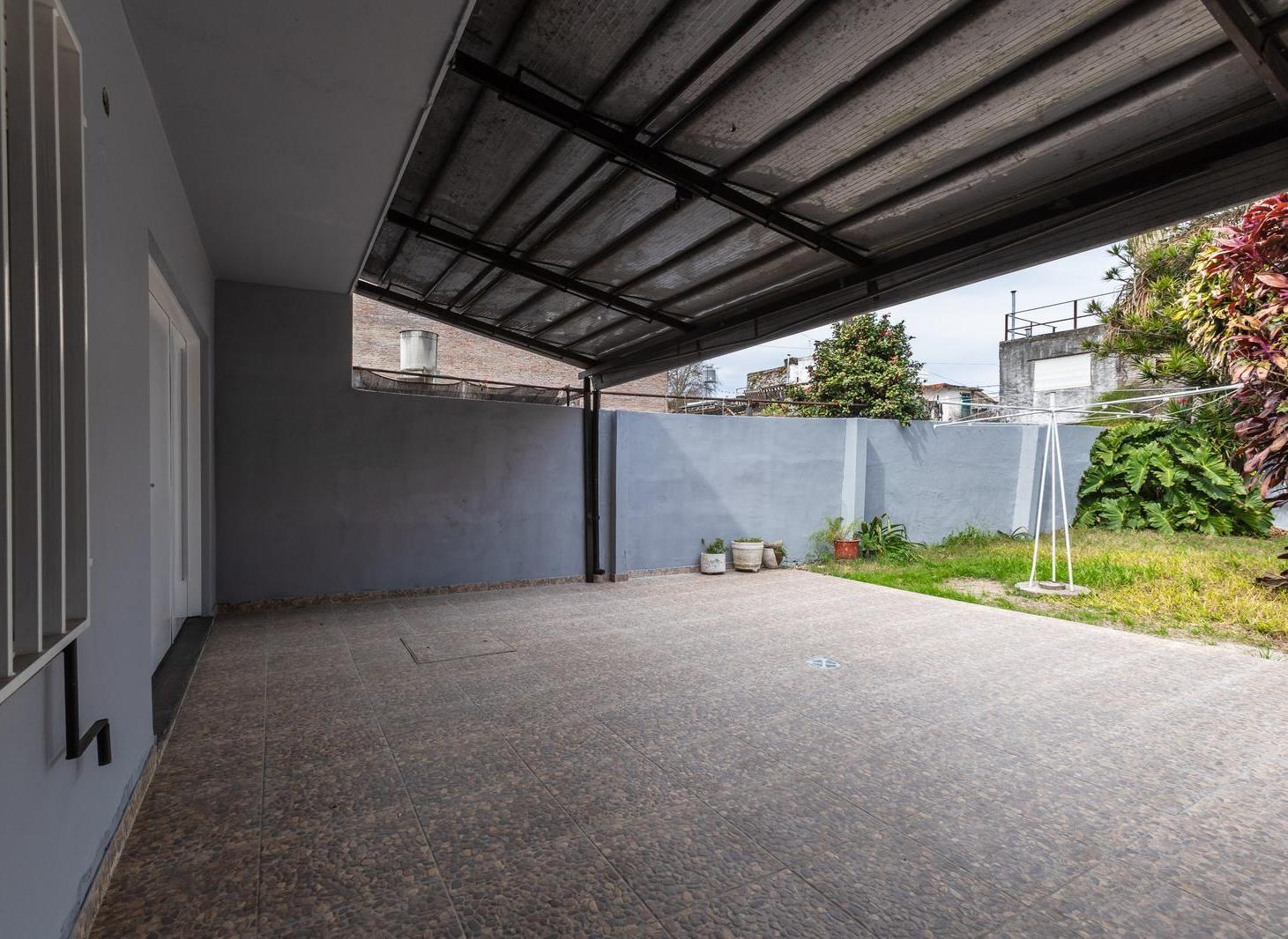 Foto de VENTA - CASA TRES DORMITORIOS - BARRIO REFINERIA, imagen 3