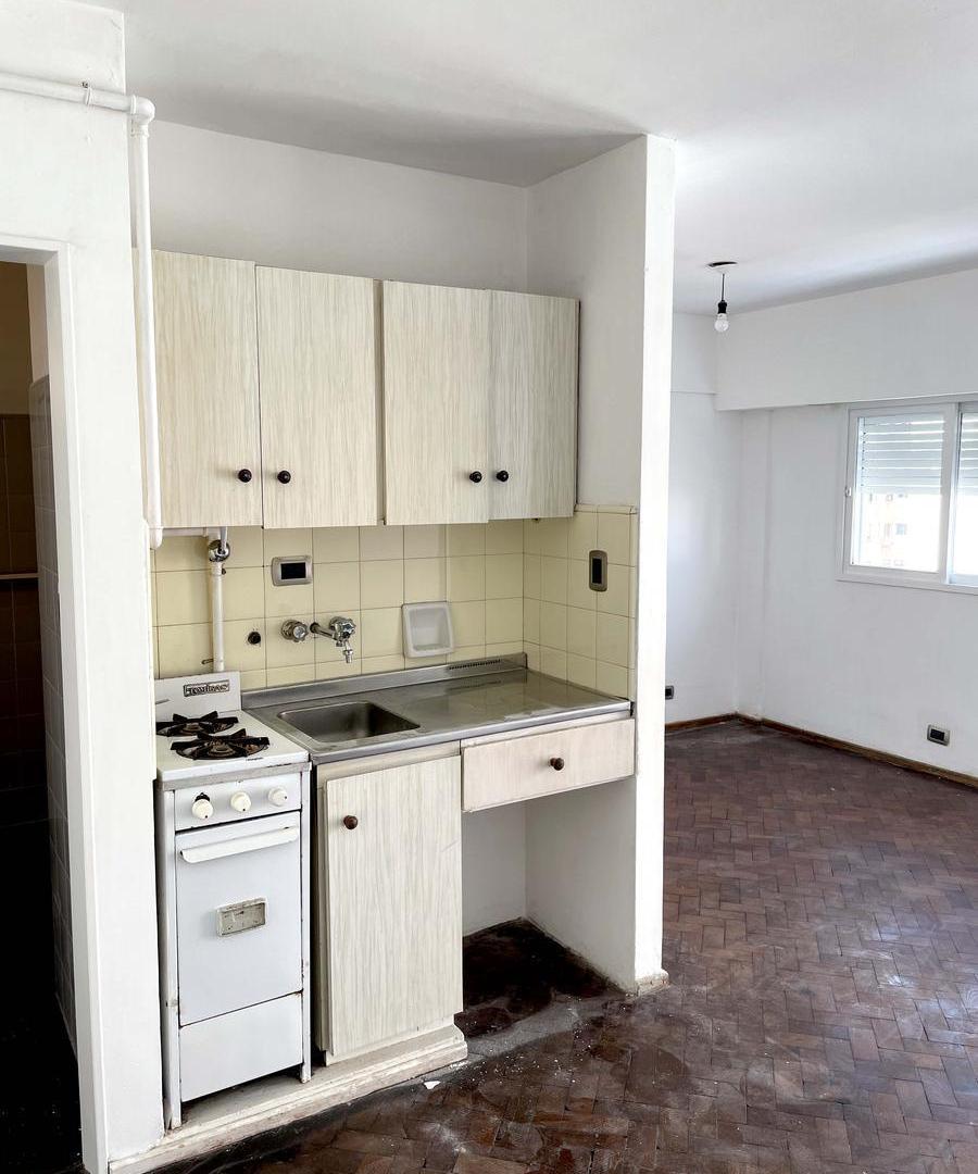 Foto de VENTA - MONOAMBIENTE CON ADECUACION - CENTRO ROSARIO, imagen 1