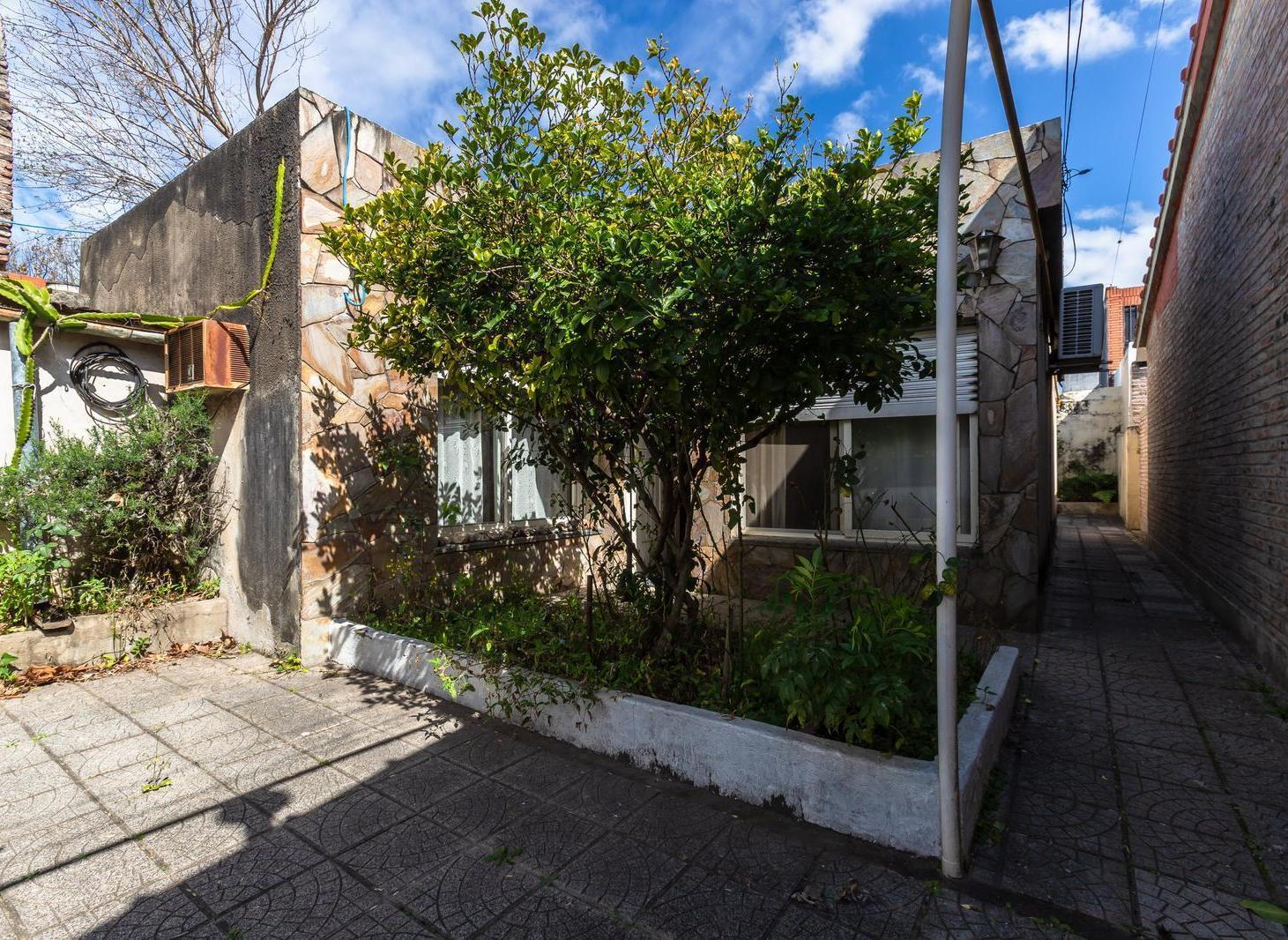 Foto de VENTA CASA CUATRO DORMITORIOS EN BARRIO INDUSTRIAL, imagen 5
