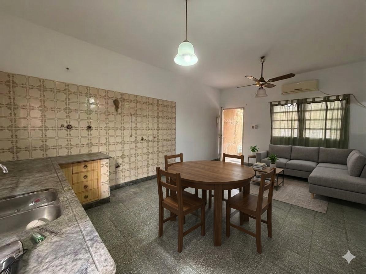 Foto de VENTA CASA DE PASILLO ÚNICO DOS DORMITORIOS Y PATIOS BARRIO NUESTRA, imagen 2